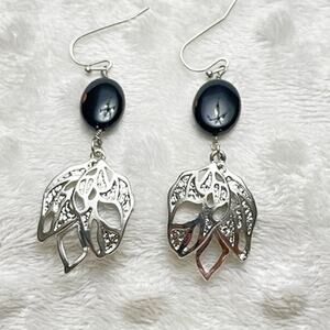 Vintage Silver Leaf Design & Black Onyx Dangle Earrings
